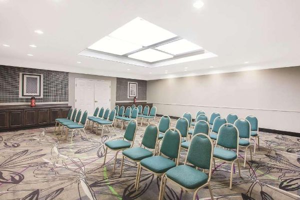 La Quinta Inn Ste Beaumont West